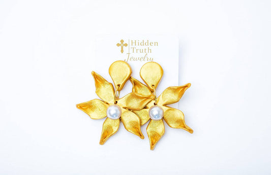 Hidden Truth Jewelry - Stargazer Lily & Pearl Dangles